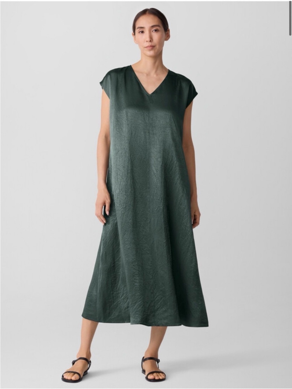 EILEEN FISHER Textured Satin V-Neck
Dress Everglade Color. Size S NWT